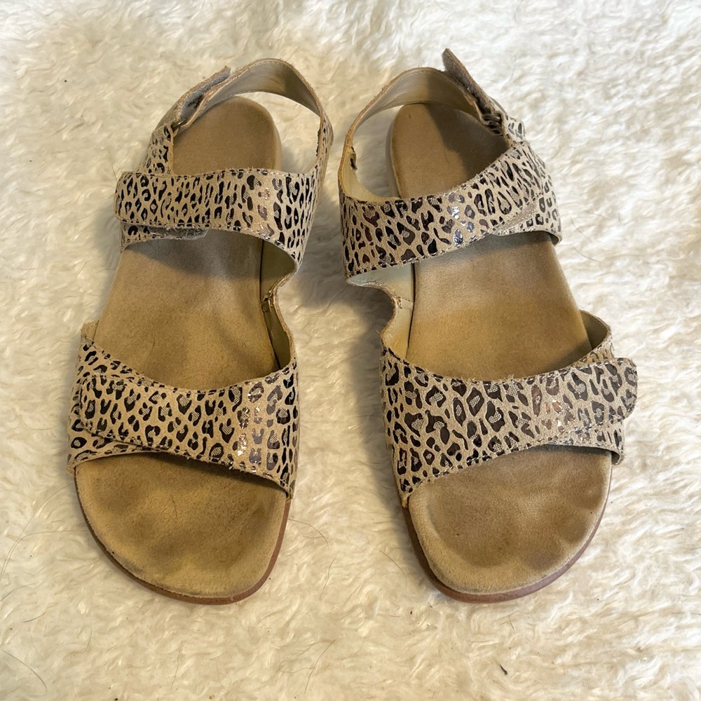 5 for $25! Leopard Print Sandals 7.5